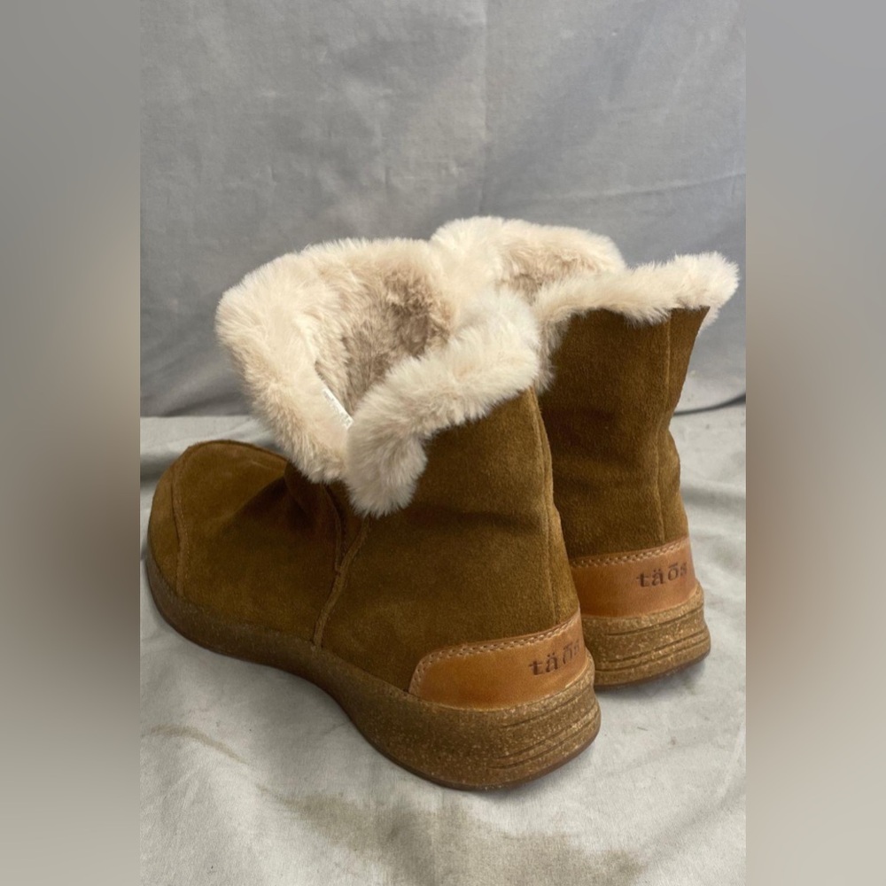 Taos Cognac Leather Ankle Boots With Faux Fur Lining Size 7